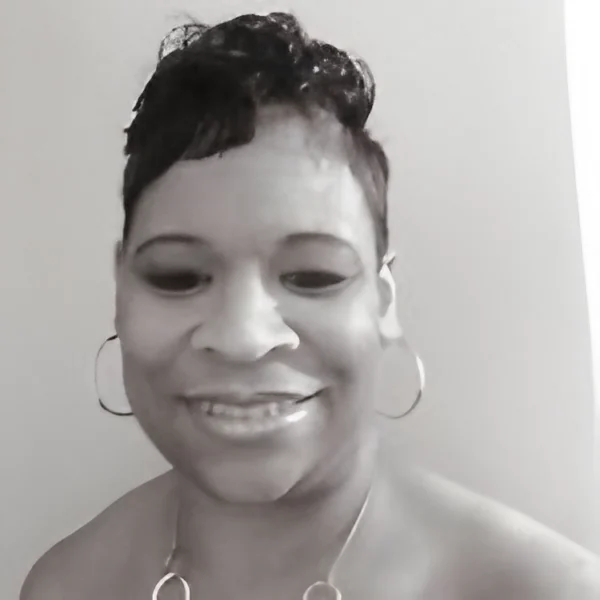 Michelle Jacobs from Columbiana, Ohio